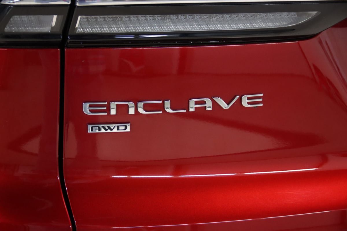 Used 2025 Buick Enclave Avenir w/ Super Cruise Package AWD/4WD image 12
