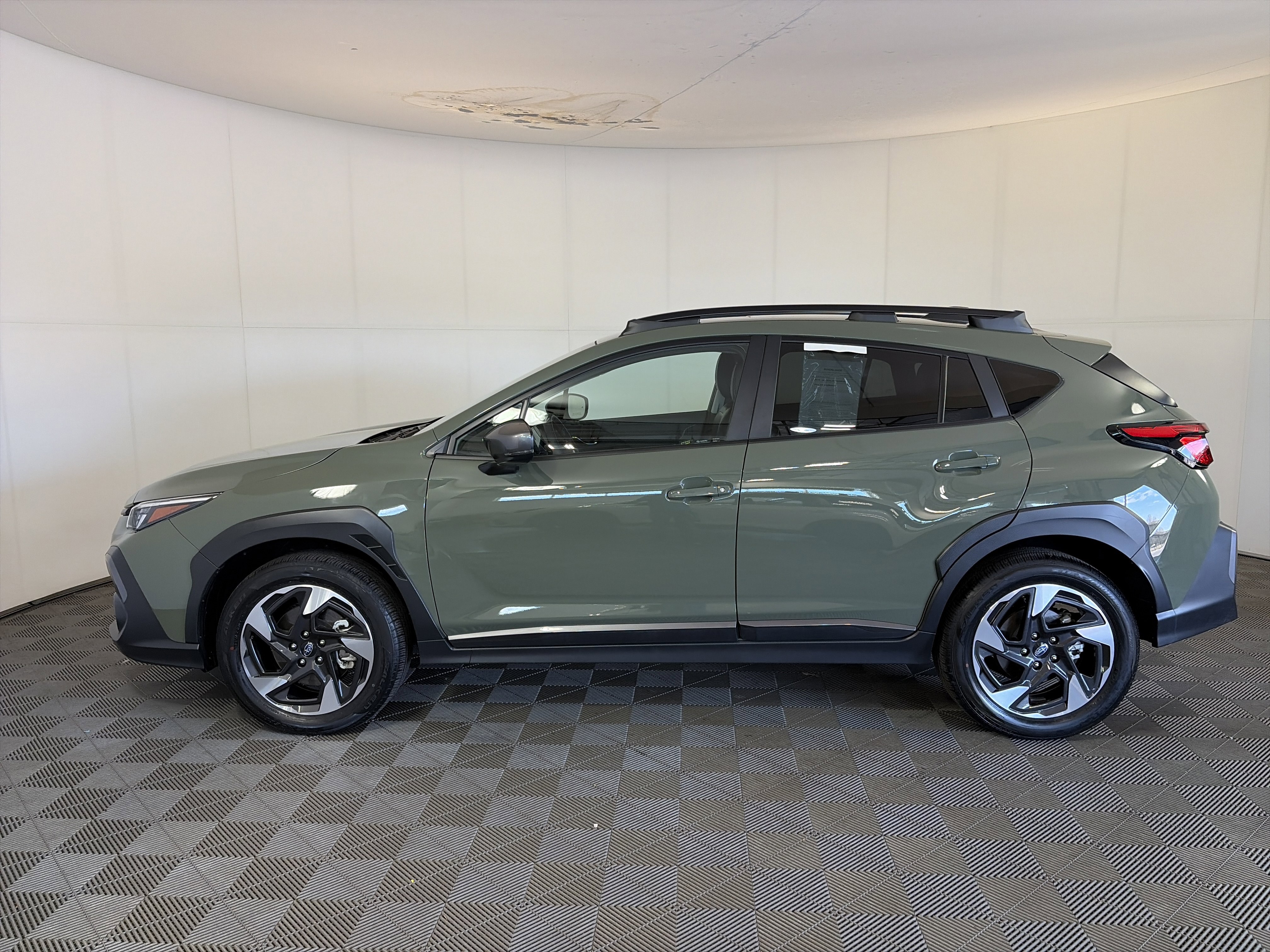 Used 2025 Subaru Crosstrek 2.5i Limited w/ Popular Package #3A image 8