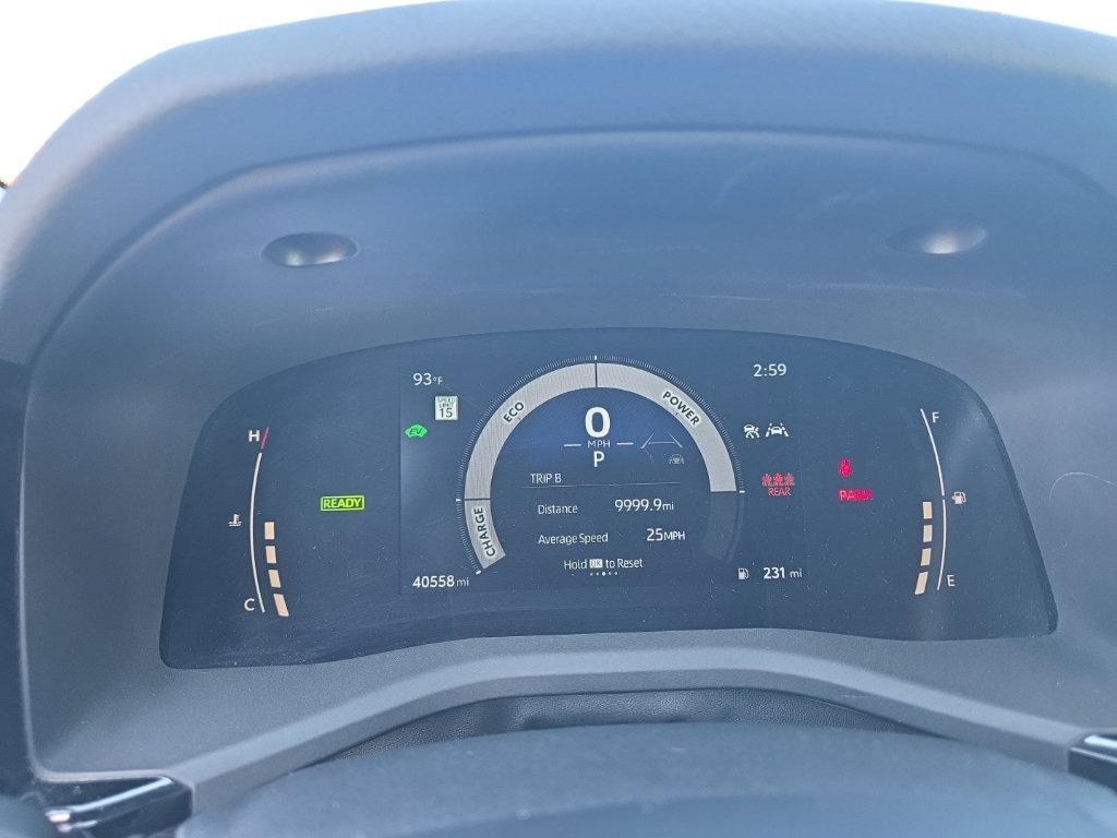 Used 2025 Toyota Camry LE FWD image 18