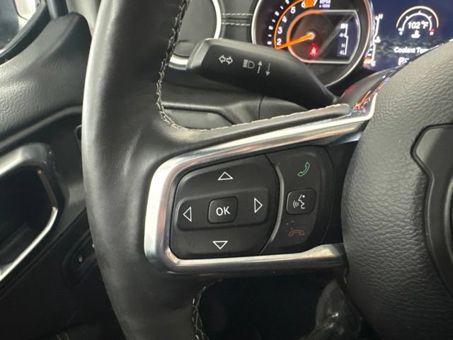 Used 2018 Jeep Wrangler Unlimited Sahara w/ Cold Weather Group AWD/4WD image 32