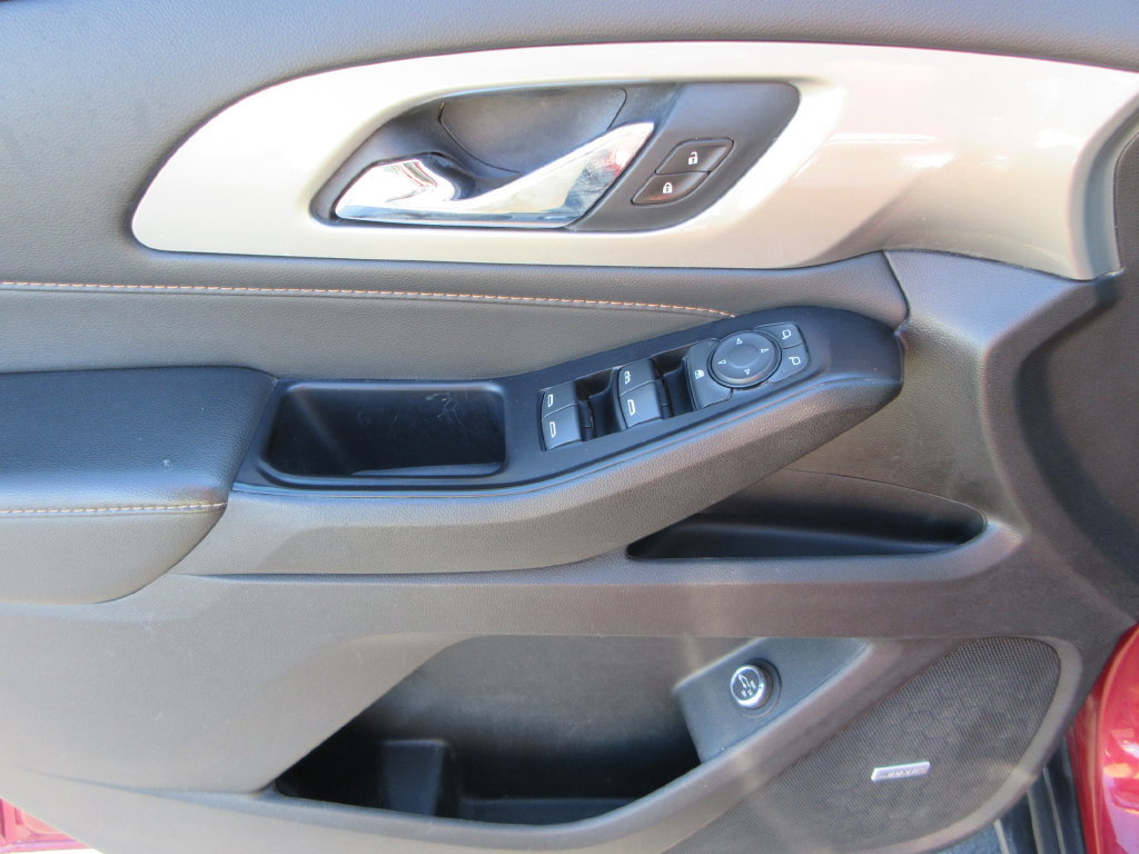 Certified 2020 Chevrolet Traverse LT w/ LT Premium Package FWD image 22