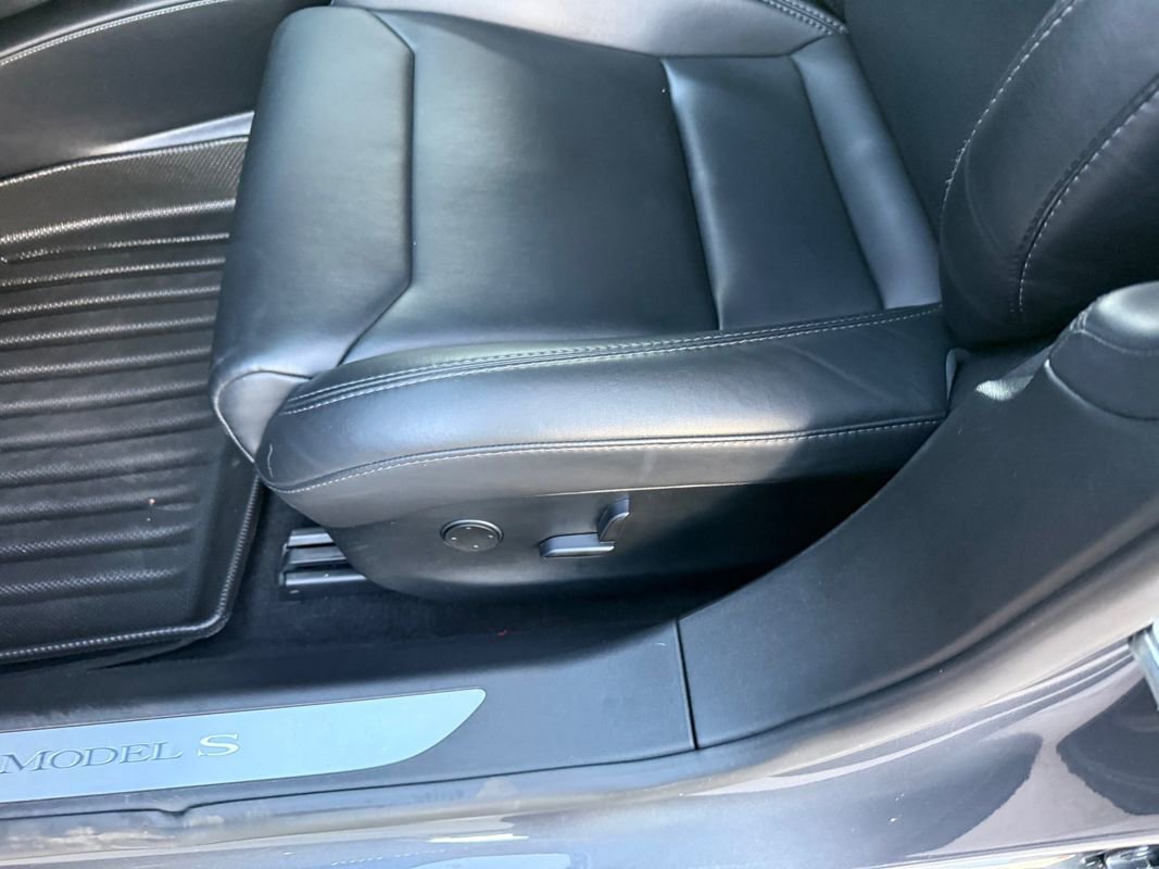 Used 2019 Tesla Model S 100D image 28