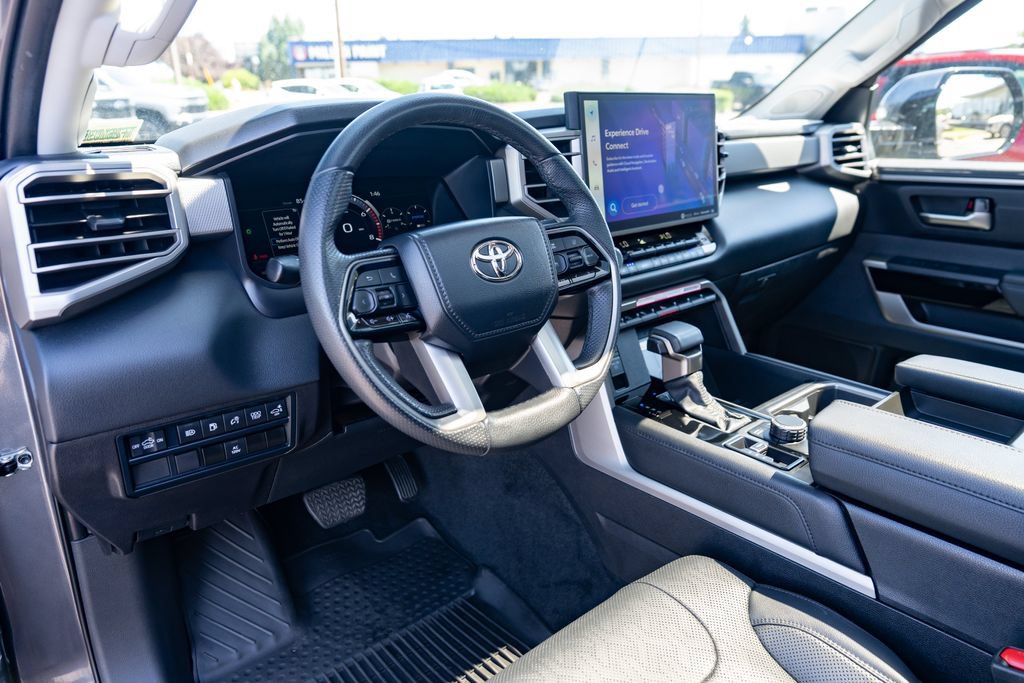Used 2024 Toyota Tundra Limited AWD/4WD image 27