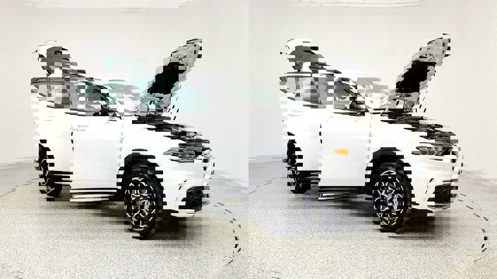 Used 2024 Alfa Romeo Tonale Ti image 10