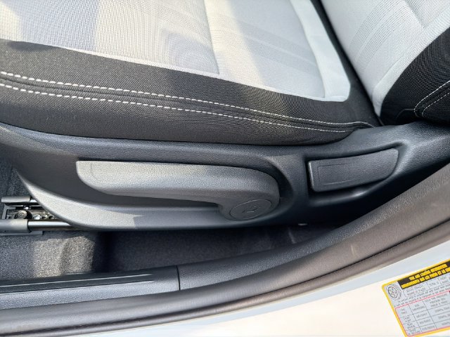 New 2026 Hyundai Venue SEL FWD image 23