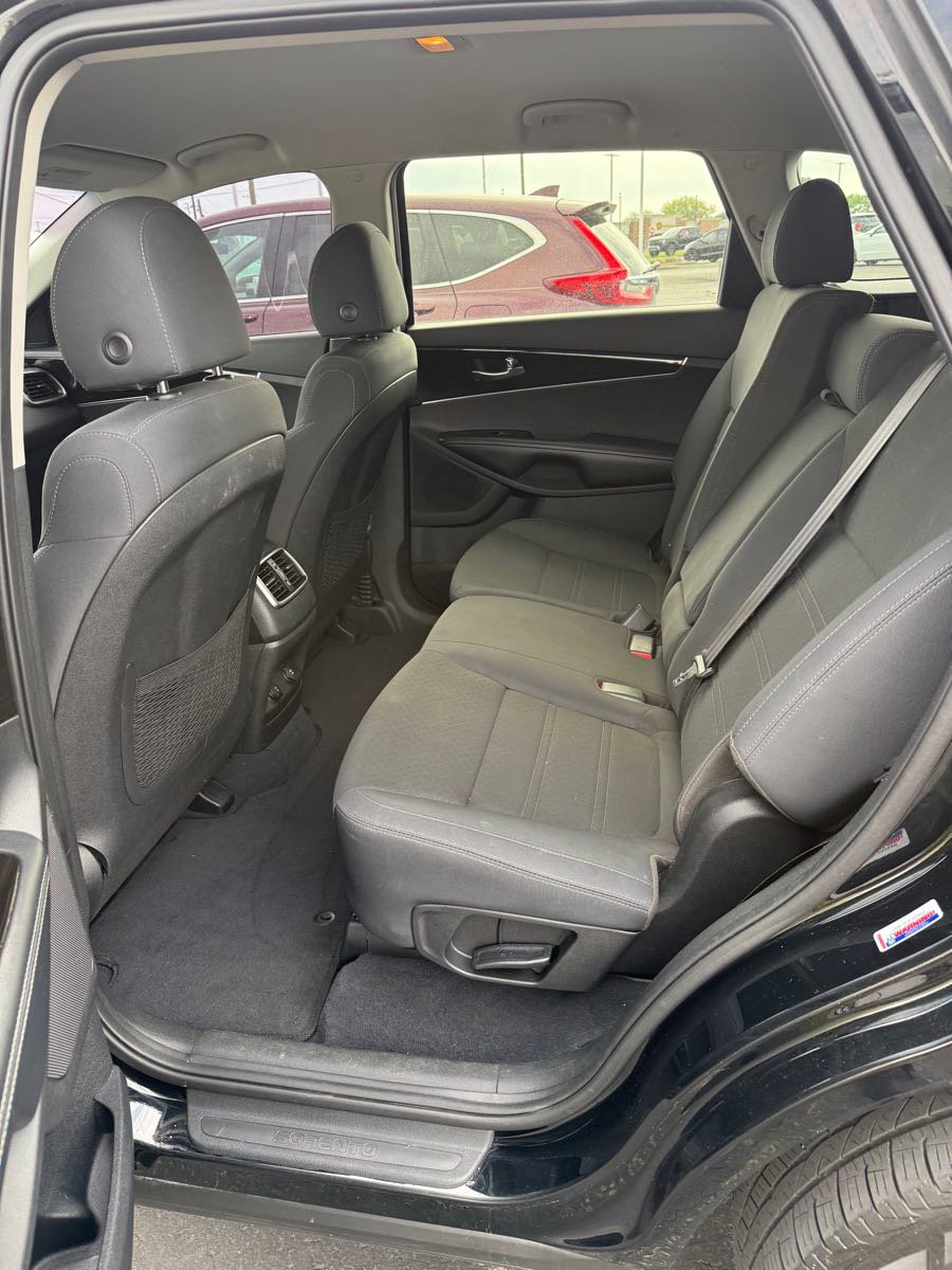 Used 2020 Kia Sorento S AWD/4WD image 10