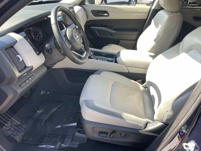 Certified 2023 Nissan Pathfinder SL image 14
