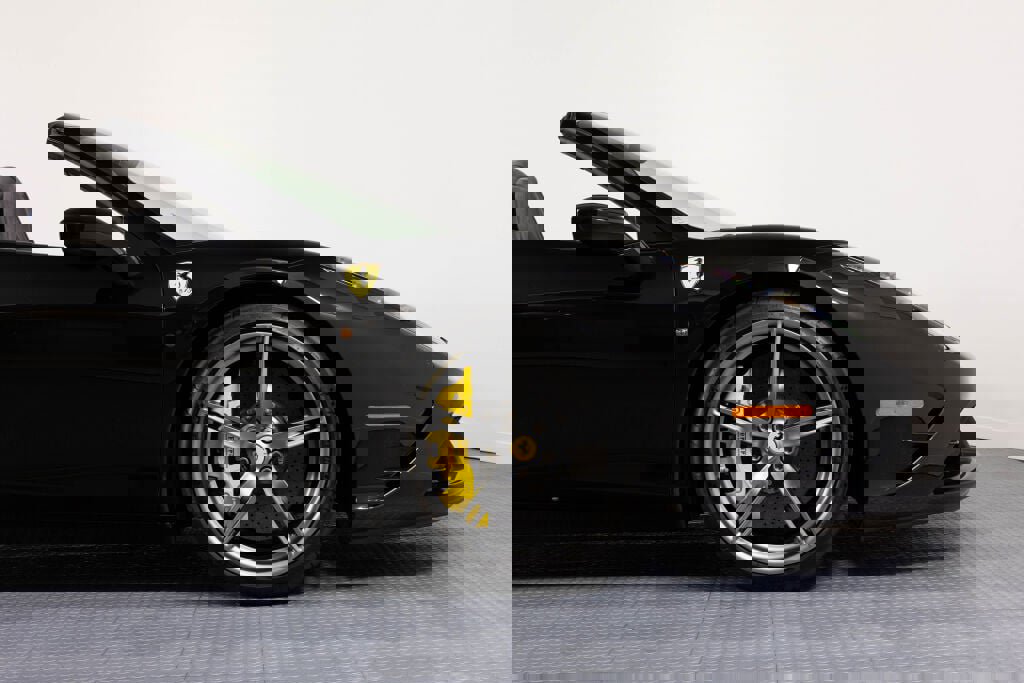 Used 2015 Ferrari 458 Speciale A image 17