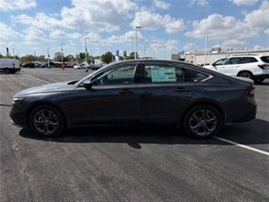 Used 2025 Honda Accord EX-L image 7