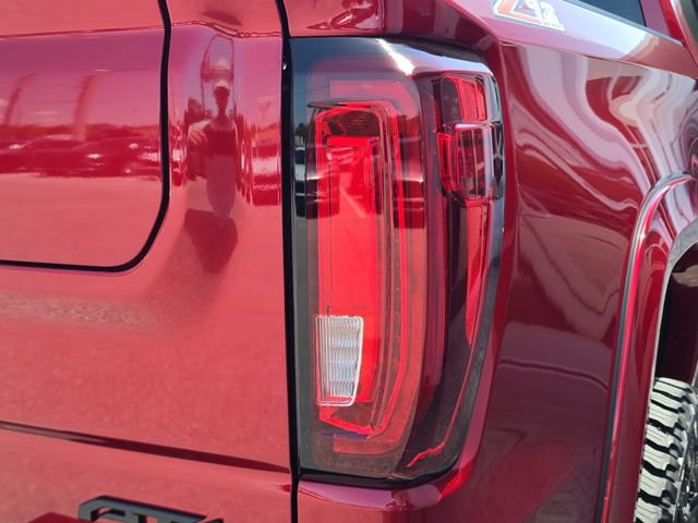 Used 2025 GMC Sierra 1500 AT4 w/ AT4 Premium Package AWD/4WD image 8