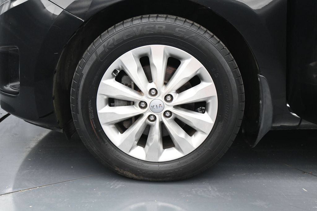 Used 2016 Kia Sedona EX FWD image 30