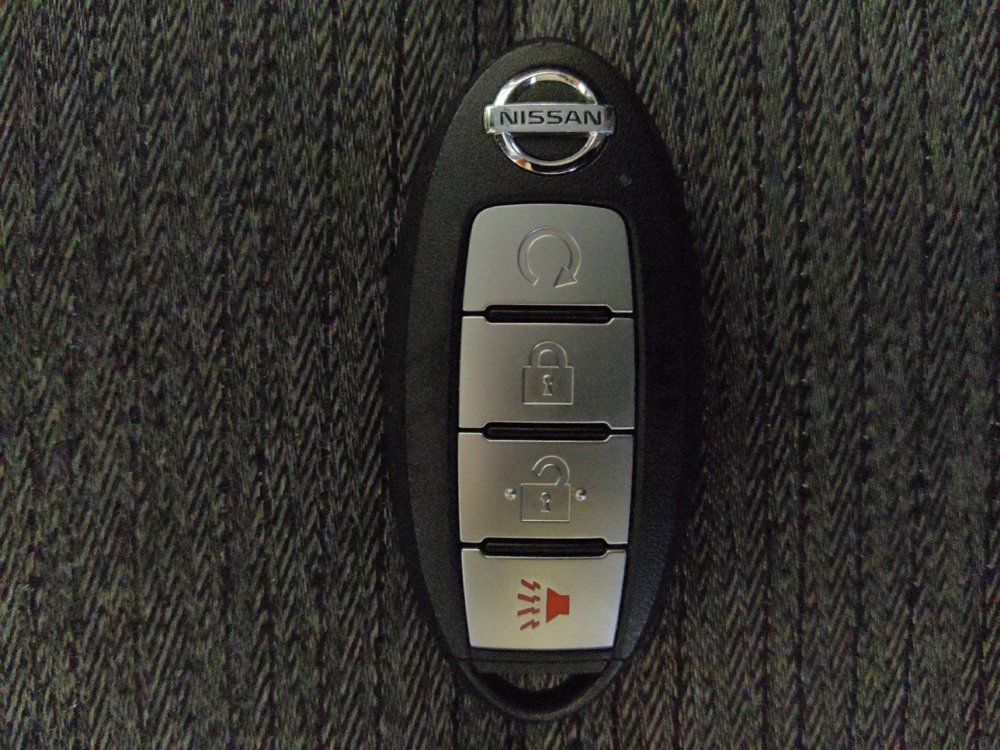 Used 2021 Nissan Rogue SV image 32