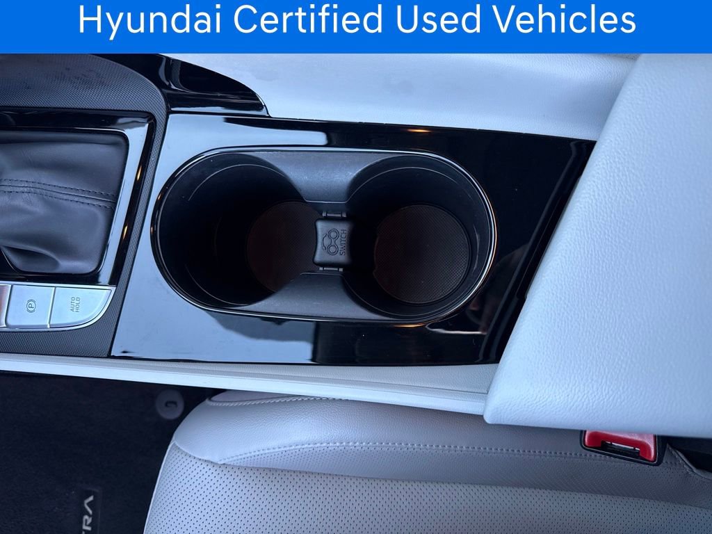 Certified 2023 Hyundai Elantra Limited w/ Preferred Accessory Package image 31