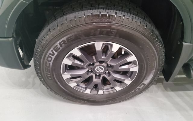 Used 2019 Nissan Titan PRO-4X w/ Pro-4x Convenience Package AWD/4WD image 29