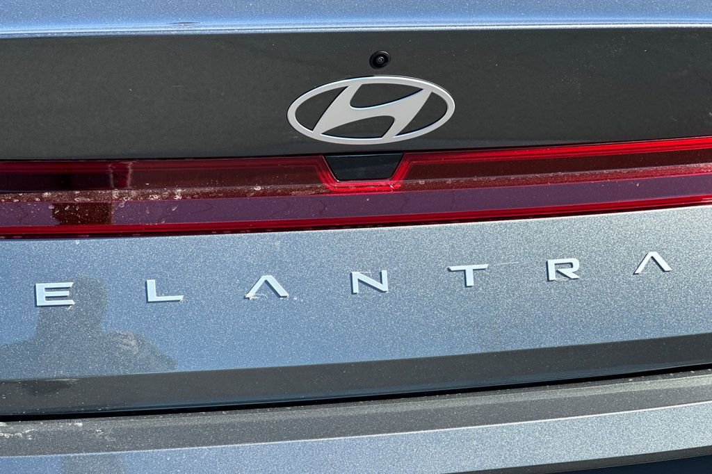 New 2026 Hyundai Elantra SE image 20