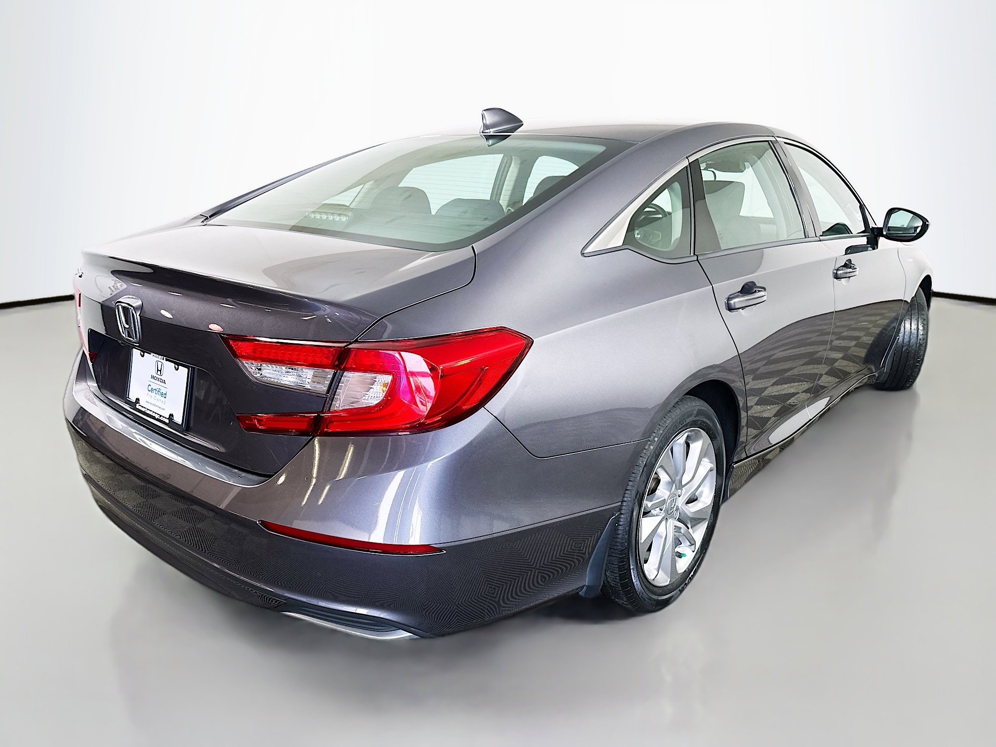 Used 2018 Honda Accord LX image 7