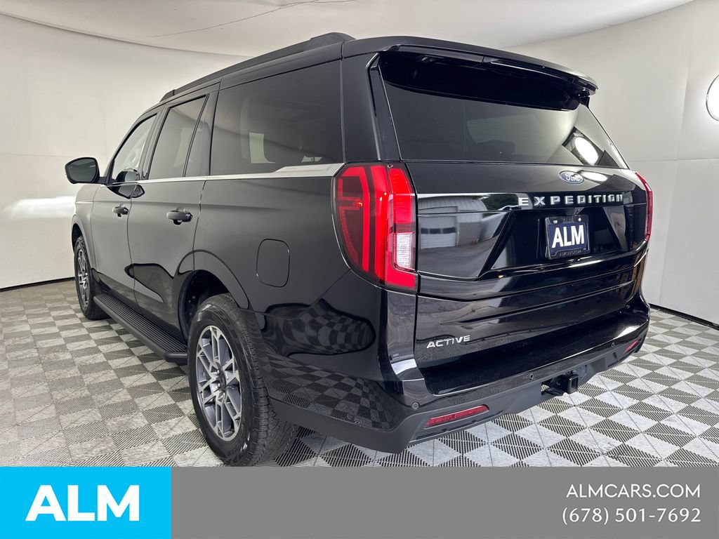 Used 2025 Ford Expedition Active AWD/4WD image 8