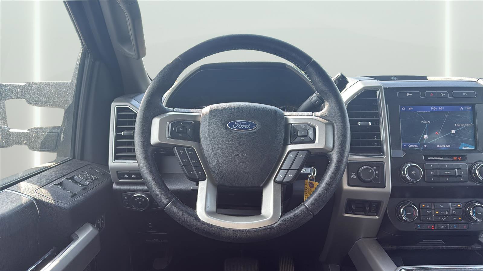 Used 2021 Ford F250 Lariat w/ Lariat Value Package AWD/4WD image 14