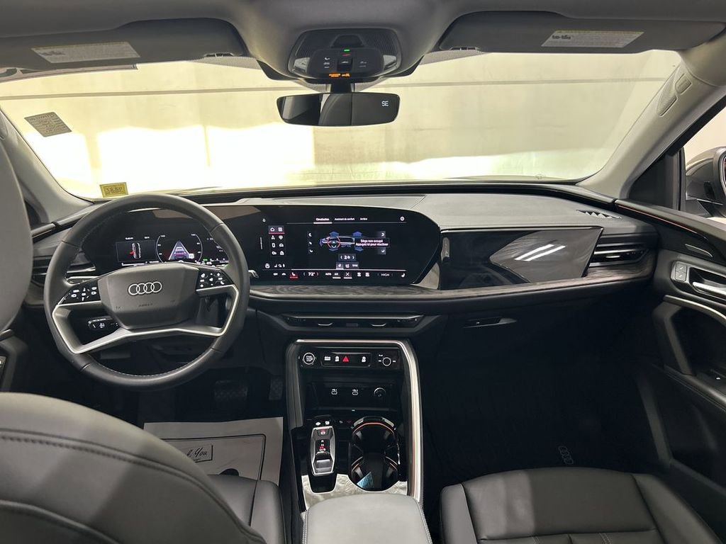 Used 2025 Audi Q5 Premium Plus w/ Premium Plus image 19