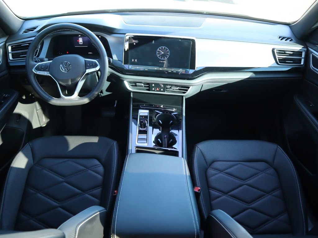 Used 2024 Volkswagen Atlas Cross Sport SE image 7