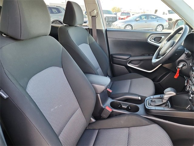 Used 2024 Kia Soul LX w/ Option Group 015 image 19