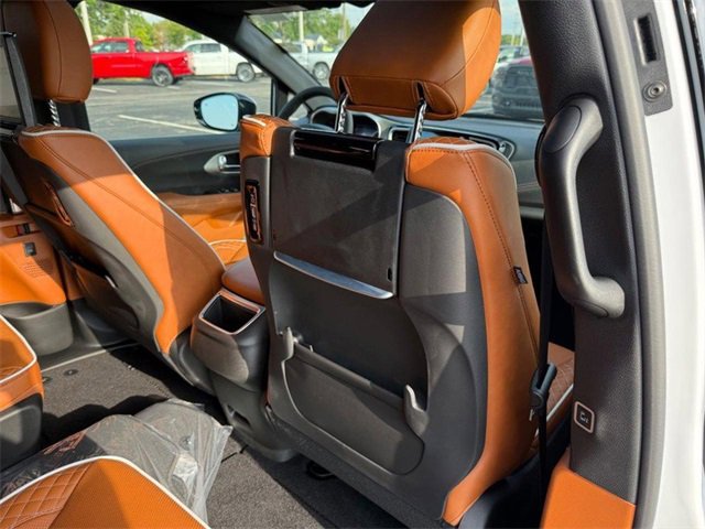New 2026 Chrysler Pacifica Pinnacle image 12