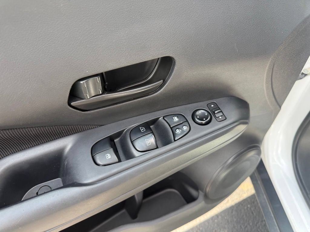 Used 2023 Nissan Kicks S FWD image 12