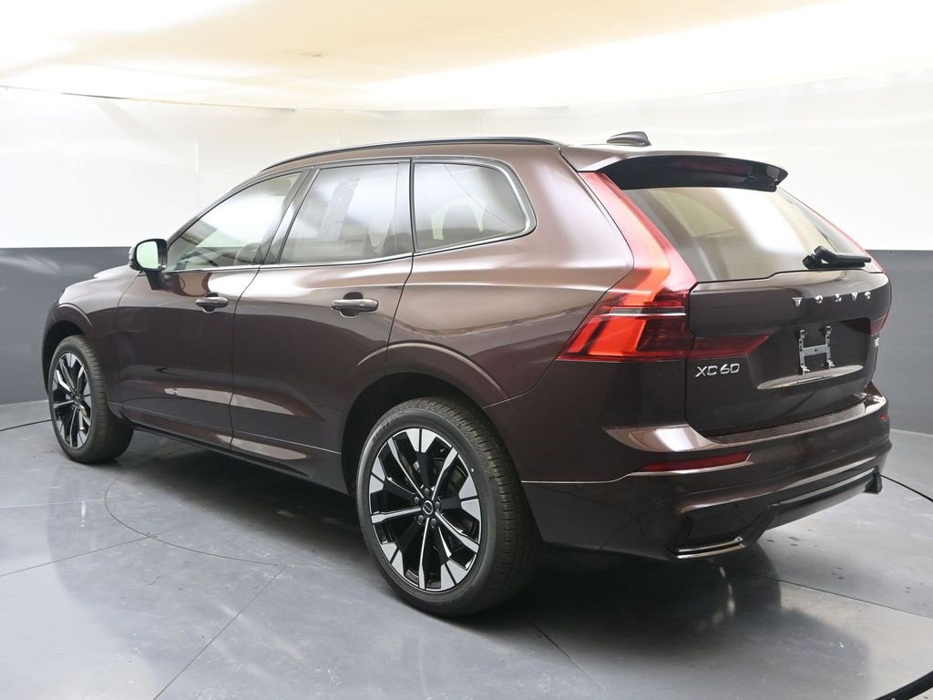 New 2026 Volvo XC60 B5 Ultra w/ Climate Package image 3