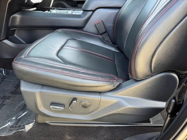 Used 2022 Ford Expedition Max Limited w/ Equipment Group 303A AWD/4WD image 15