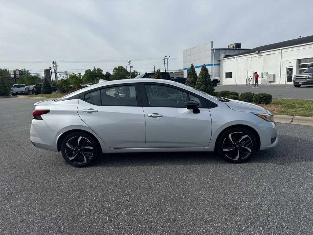 Used 2024 Nissan Versa SR image 7