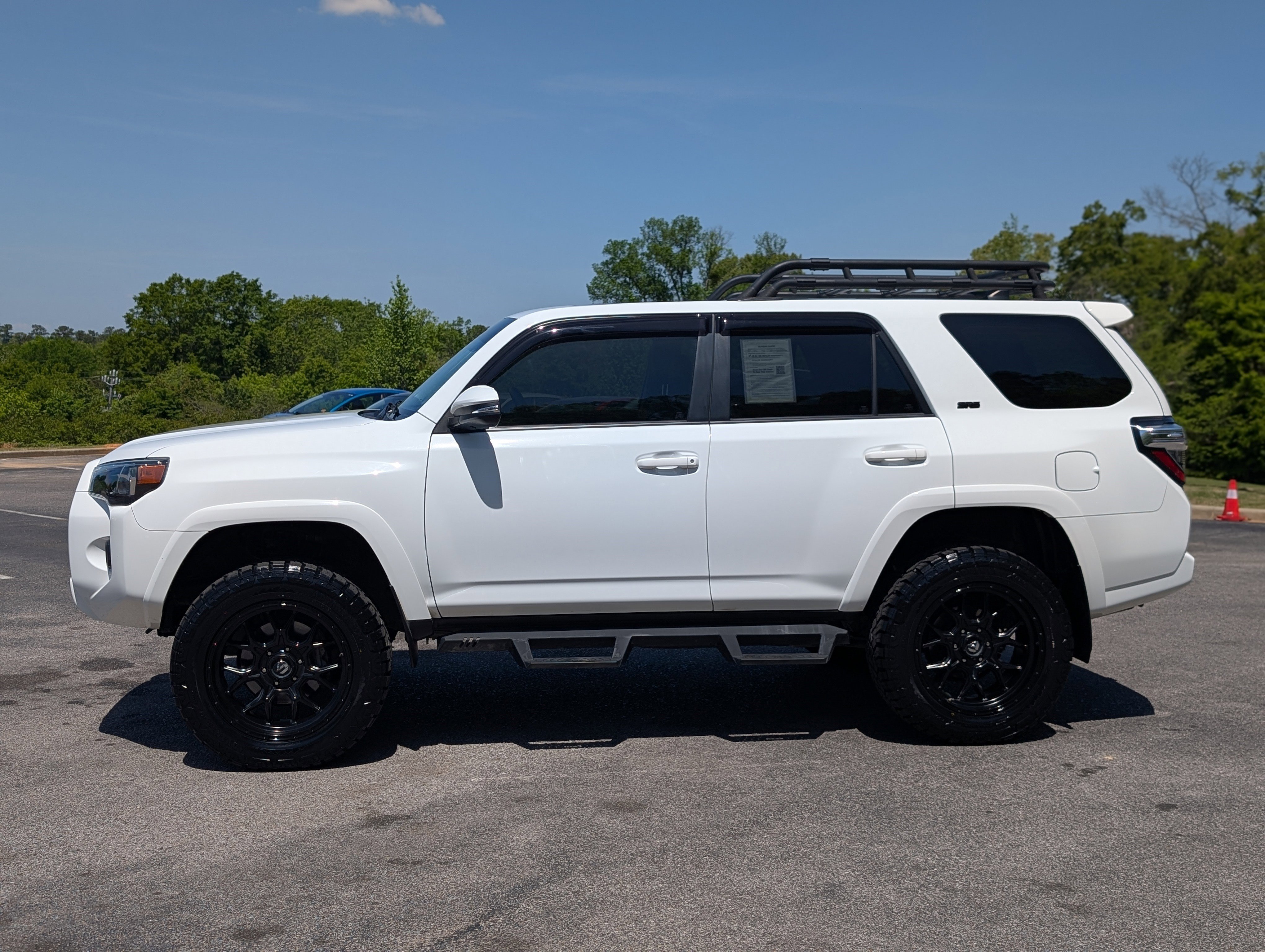 Used 2020 Toyota 4Runner SR5 Premium w/ Moonroof Package image 6