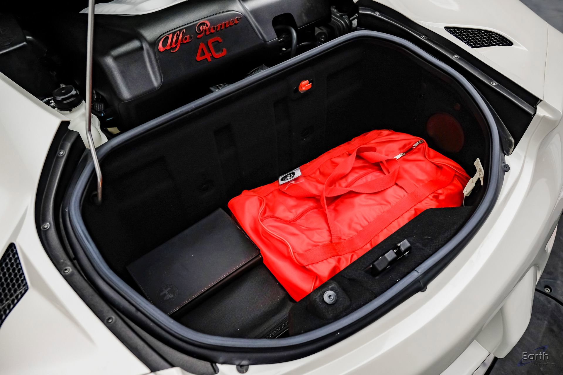 Used 2015 Alfa Romeo 4C Coupe w/ Leather Interior Group RWD image 83