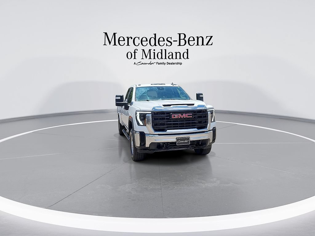 Used 2024 GMC Sierra 3500 Pro w/ Convenience Package AWD/4WD image 2