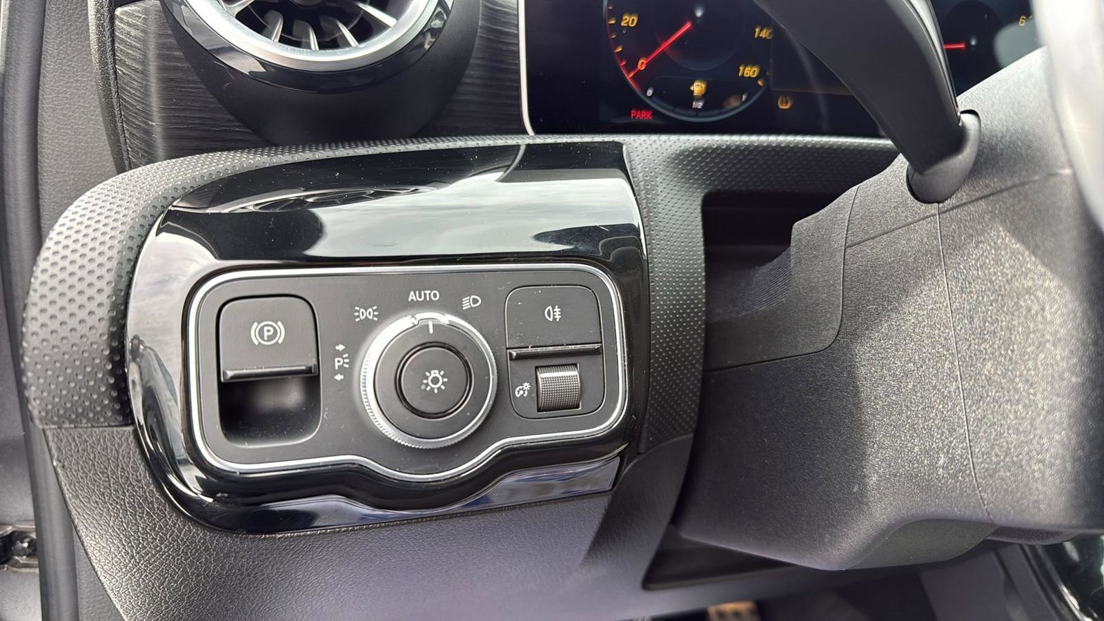 Used 2019 Mercedes-Benz A 220 4MATIC image 18