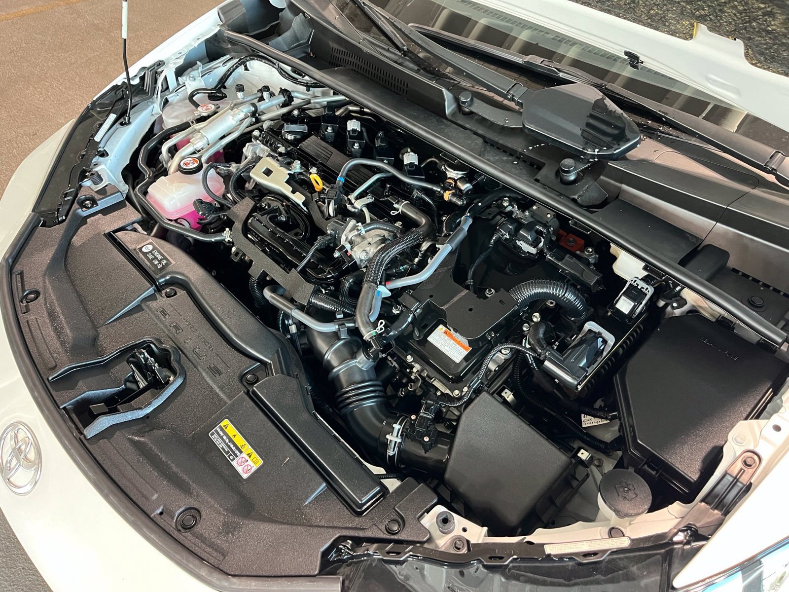Used 2024 Toyota Prius Prime FWD image 14