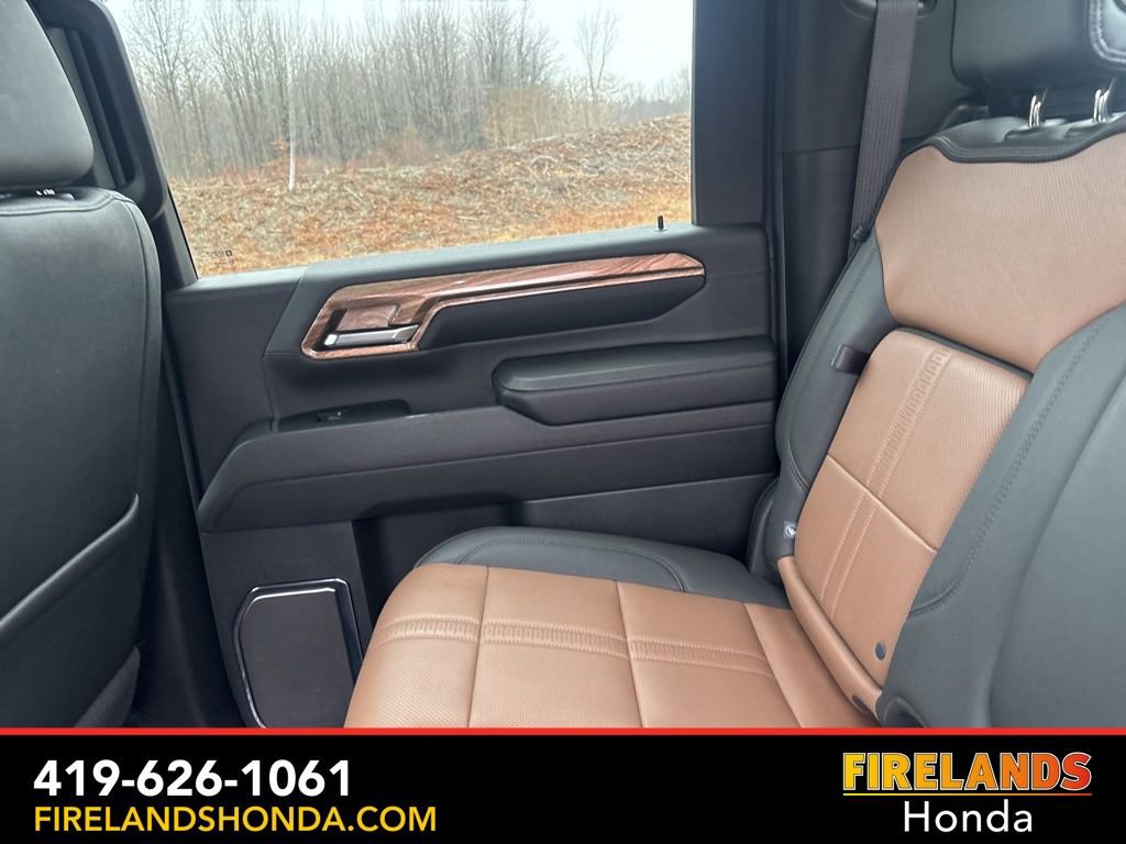 Used 2024 Chevrolet Silverado 3500 High Country w/ Technology Package image 62