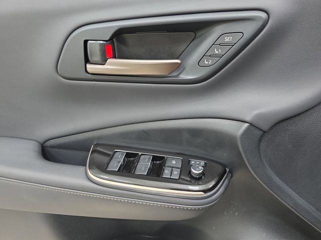 Certified 2024 Toyota Crown Limited image 25