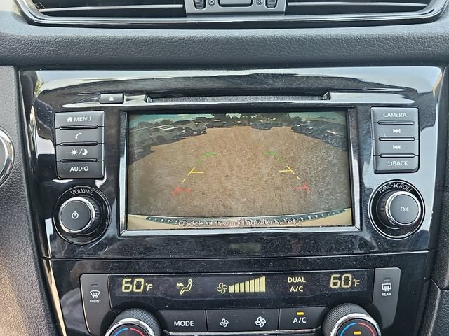 Used 2020 Nissan Rogue SV FWD image 19