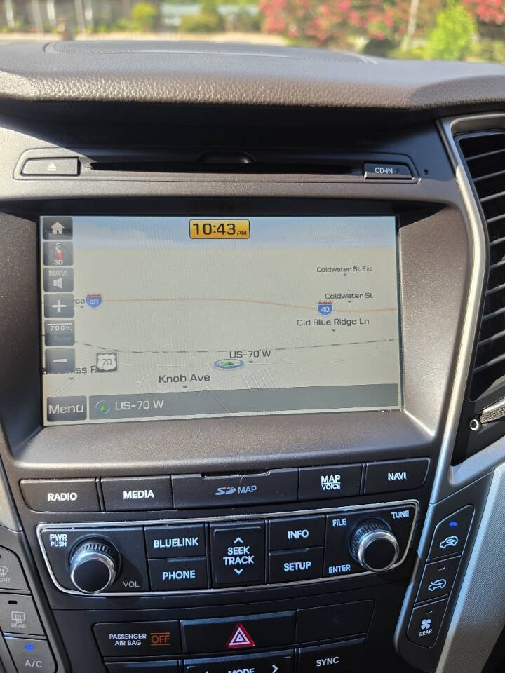 Used 2017 Hyundai Santa Fe Limited FWD image 18