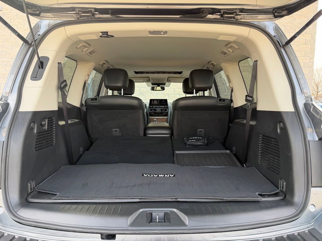 Used 2024 Nissan Armada SL w/ Captain's Chairs Package image 11