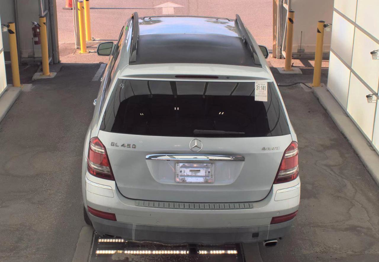 Used 2009 Mercedes-Benz GL 450 4MATIC image 5