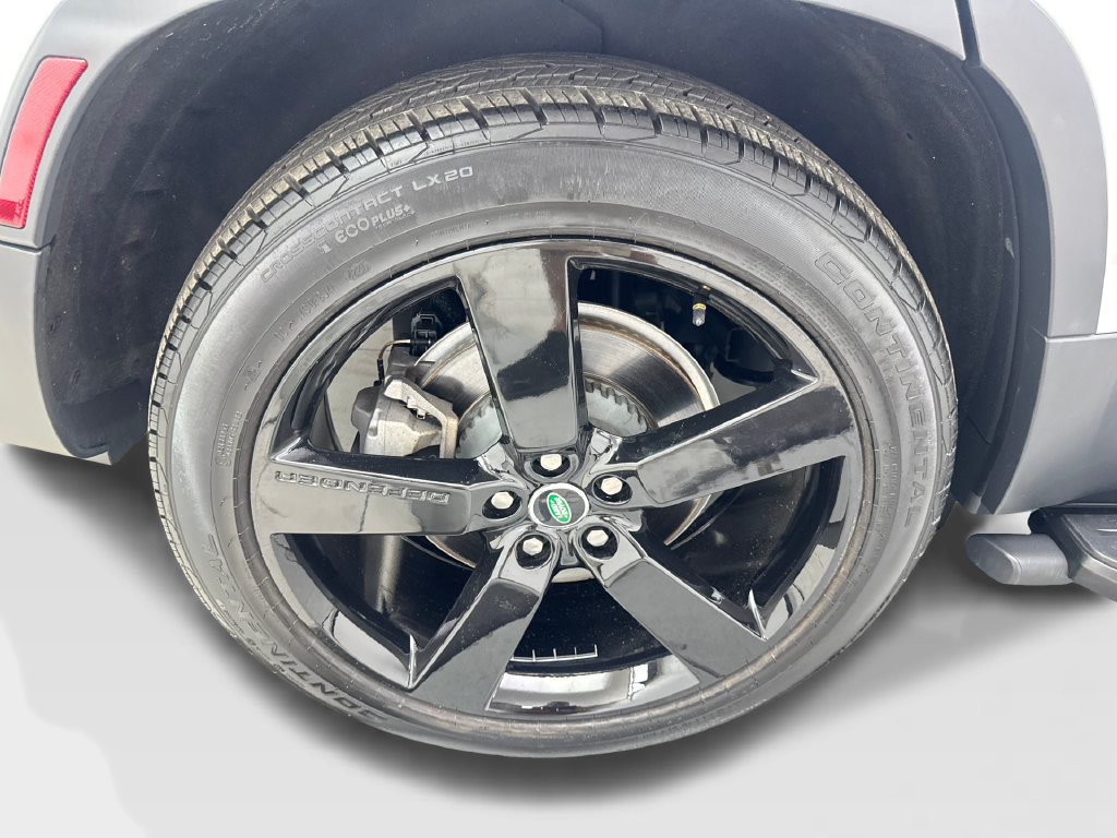 Used 2024 Land Rover Defender 130 S AWD/4WD image 87