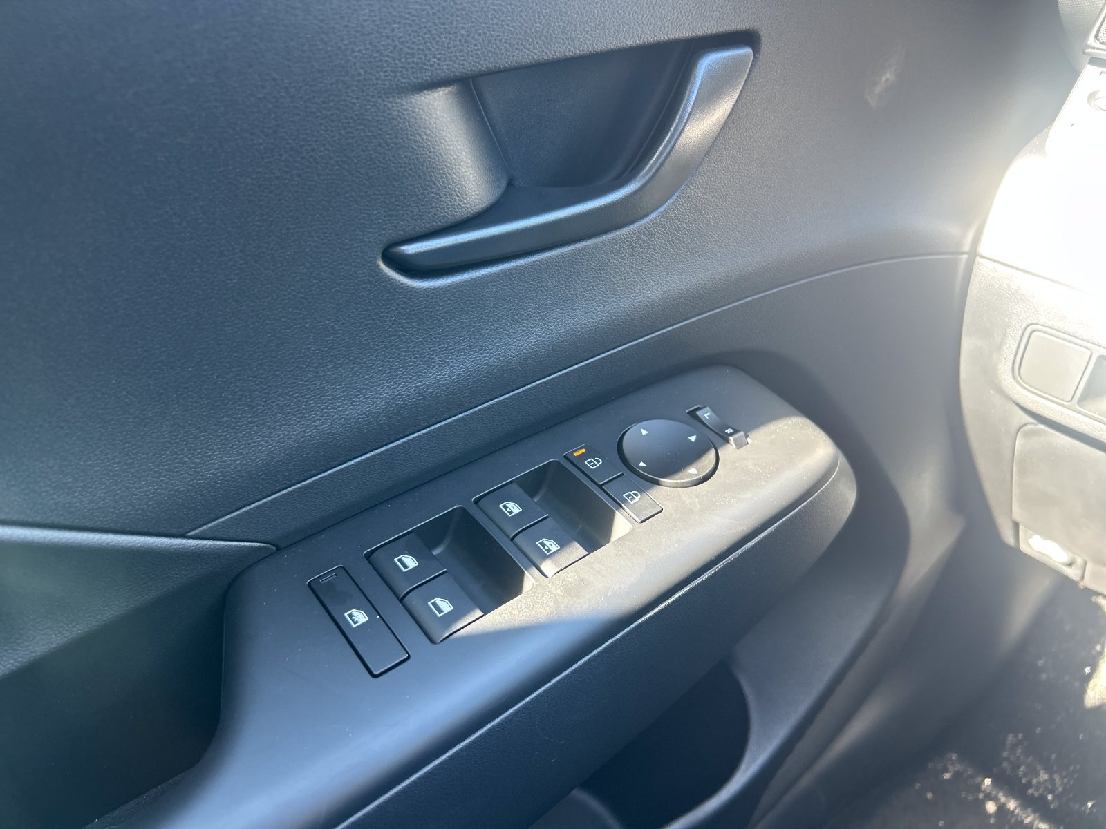 New 2027 Hyundai Kona SEL Sport AWD/4WD image 11