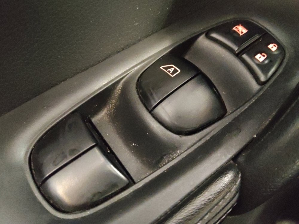 Used 2017 Nissan Rogue SL w/ SL Premium Package image 27