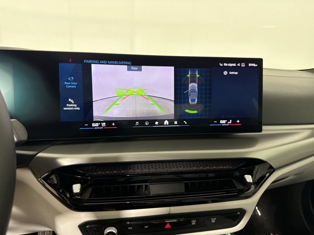 Used 2027 BMW M4 Coupe w/ Executive Package RWD image 28