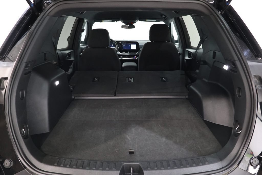 Used 2025 Chevrolet Equinox LT FWD image 32