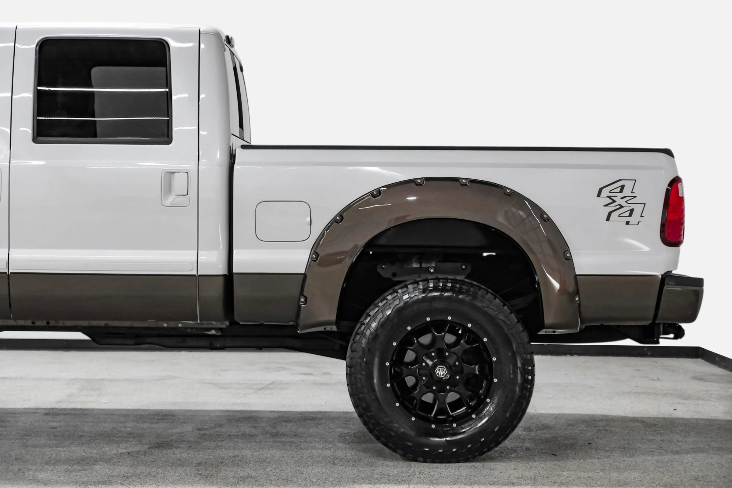 Used 2016 Ford F350 King Ranch w/ Snow Plow Prep Package image 14