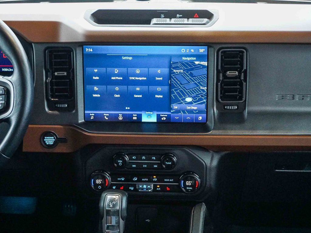 Used 2024 Ford Bronco Outer Banks image 16