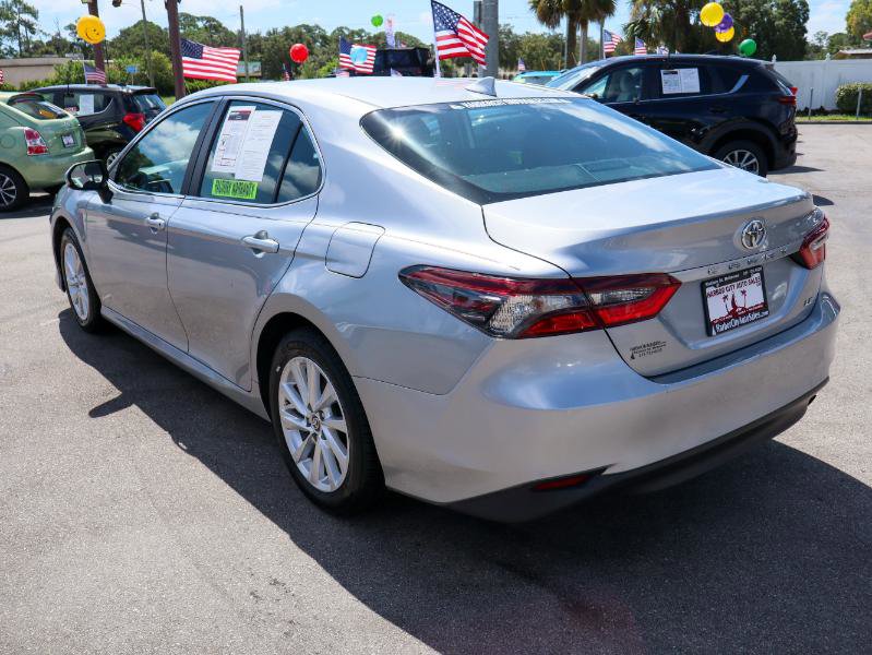 Used 2023 Toyota Camry LE image 3