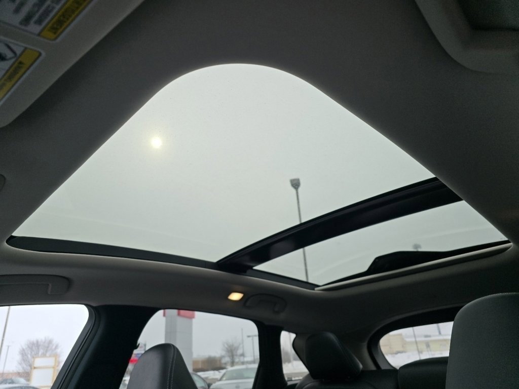 Used 2020 INFINITI QX50 Essential image 3